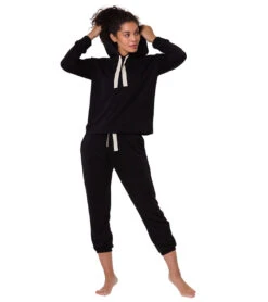 Onzie Divine After Yoga Hoodie -Swimming Equipment 5666552578216 black 4a