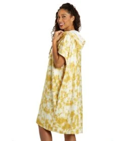 Rip Curl Women's Classic Surf Changing Poncho -Swimming Equipment 7514954334376 mustard 3a