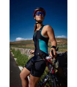 Zone3 Women's Activate Trisuit -Swimming Equipment 7583264473256 blackturquoise 6a