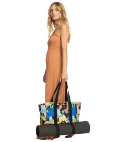 Roxy Women's Mango Passion Tote 9 Roxy Women's Mango Passion Tote -Swimming Equipment 7778378383528 anthraciteflowerjammin 4a